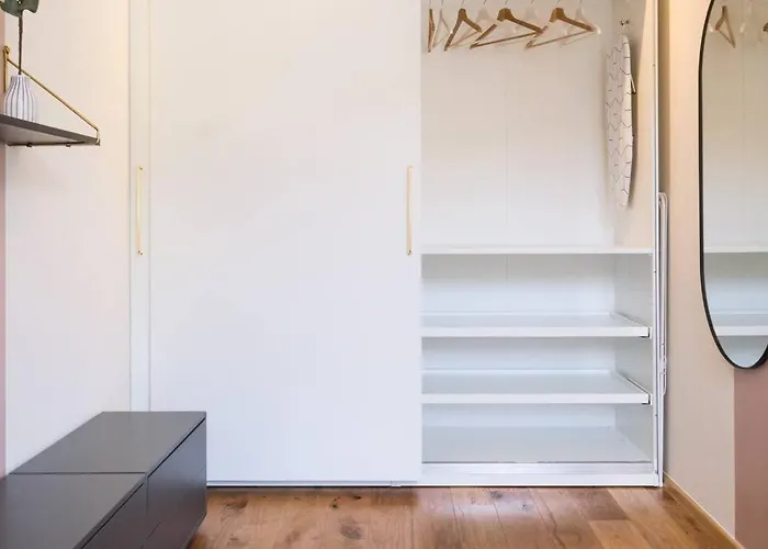 Charming Apartment For Two In Uptown